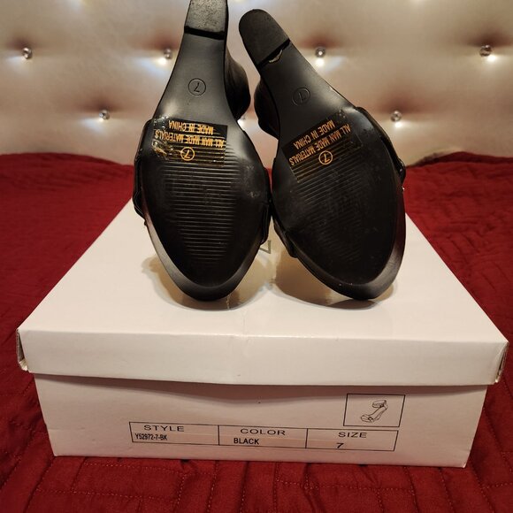 Women's size 7 Black Ankle Strap Wedges - Picture 2 of 4